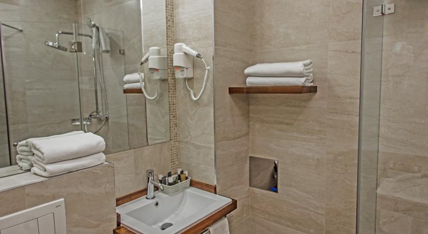 Five Points Square 22